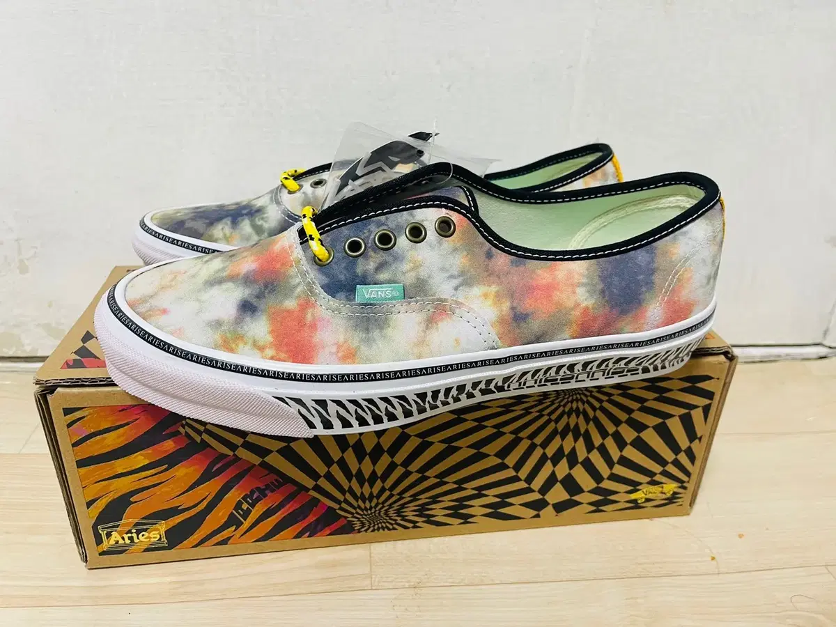 290) ARIES X VANS OH 어센틱